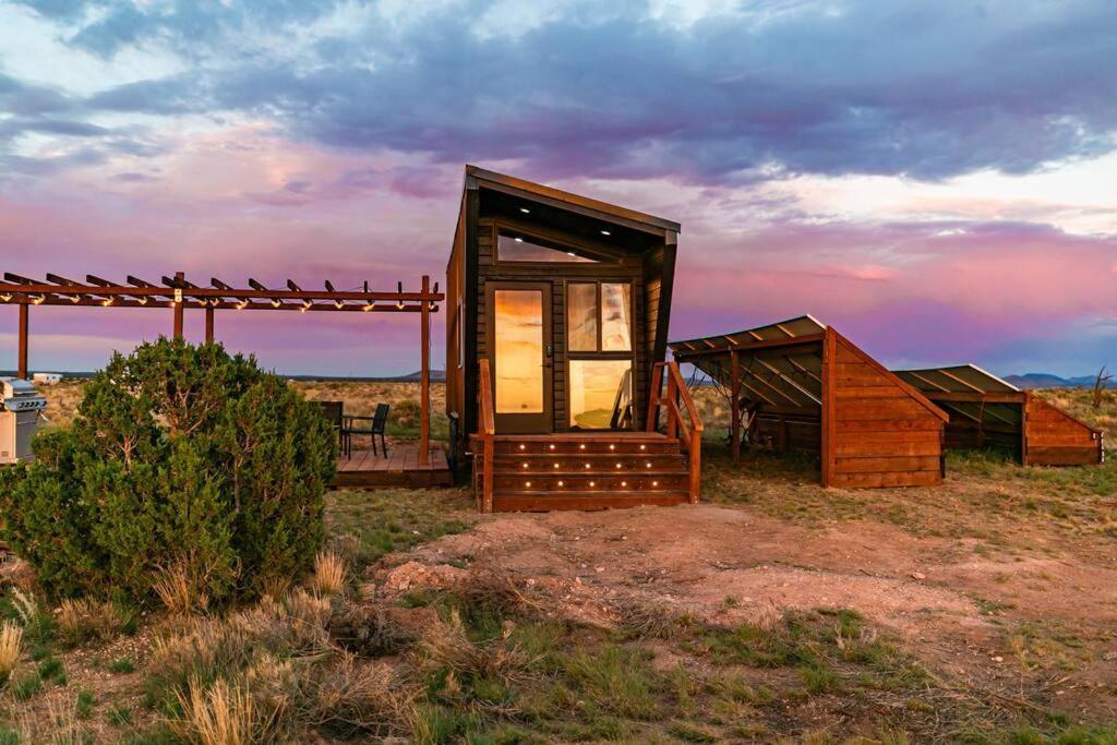 Grand Canyon Stargazing Off-Grid Tiny Home ヴァジェ エクステリア 写真